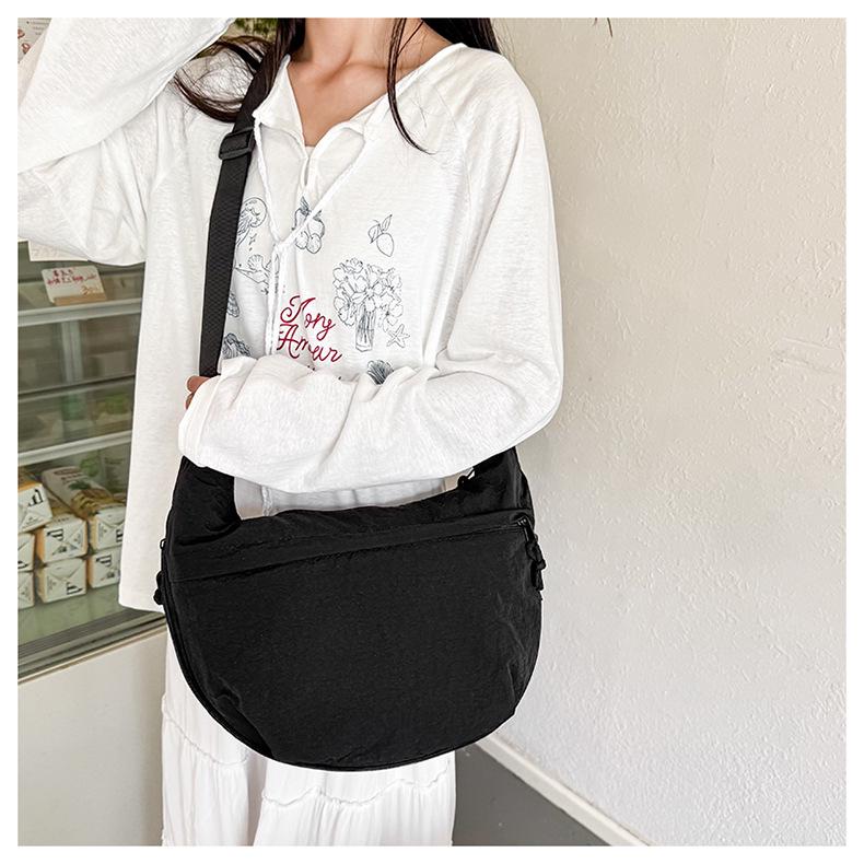 Japanese-Style Nylon Dumpling Bag - Large Capacity Youth Trend Crossbody and Shoulder Bag