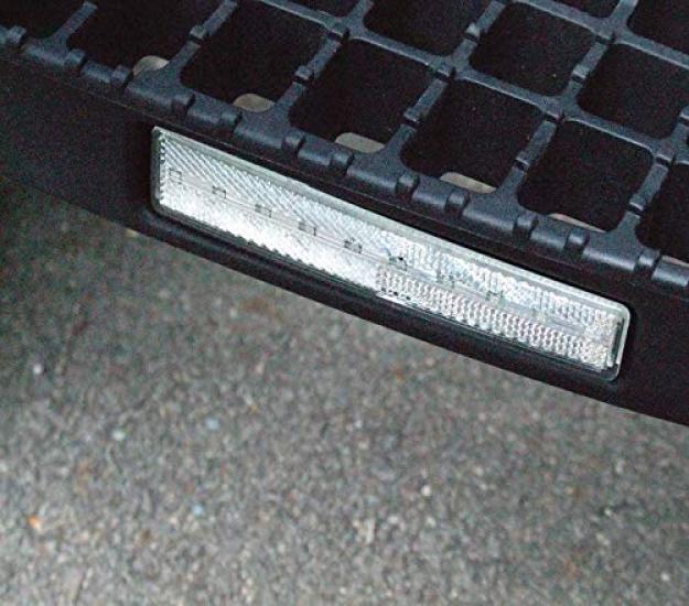 Tsuchiya Yac Car Interior Supplies Meteor Reflector Step Lamp 2 24V Light Source Height 30 X Width 152 X Depth 23mm CE439 Black/Clear/Green