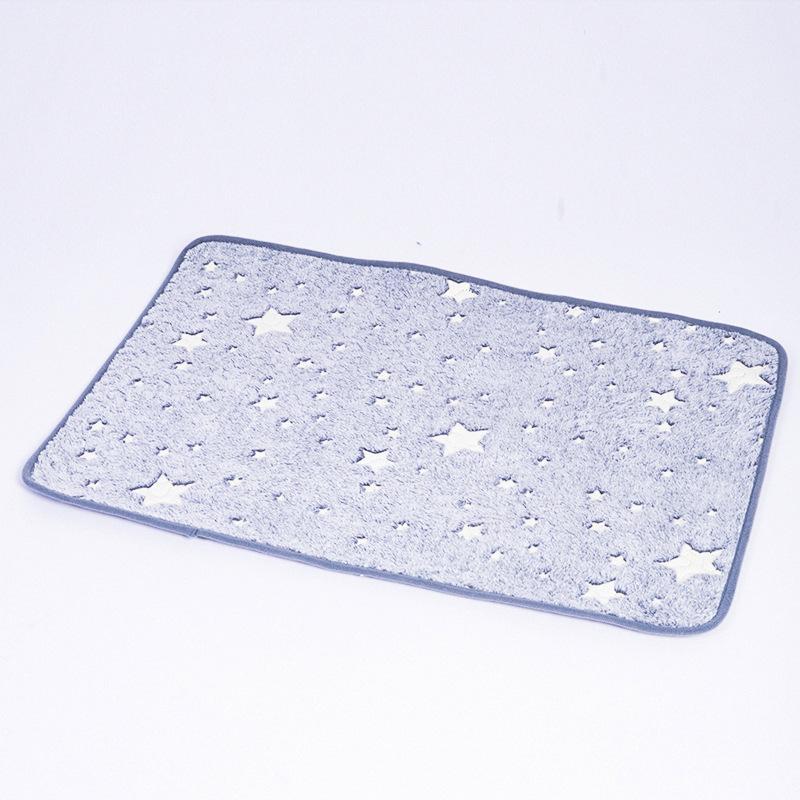 Winter Pet Urine Pad Breathable and Absorbent Dog Urine Pad Machine Washable Non-slip Urine Pad Training Urine Pad Luminous Mat