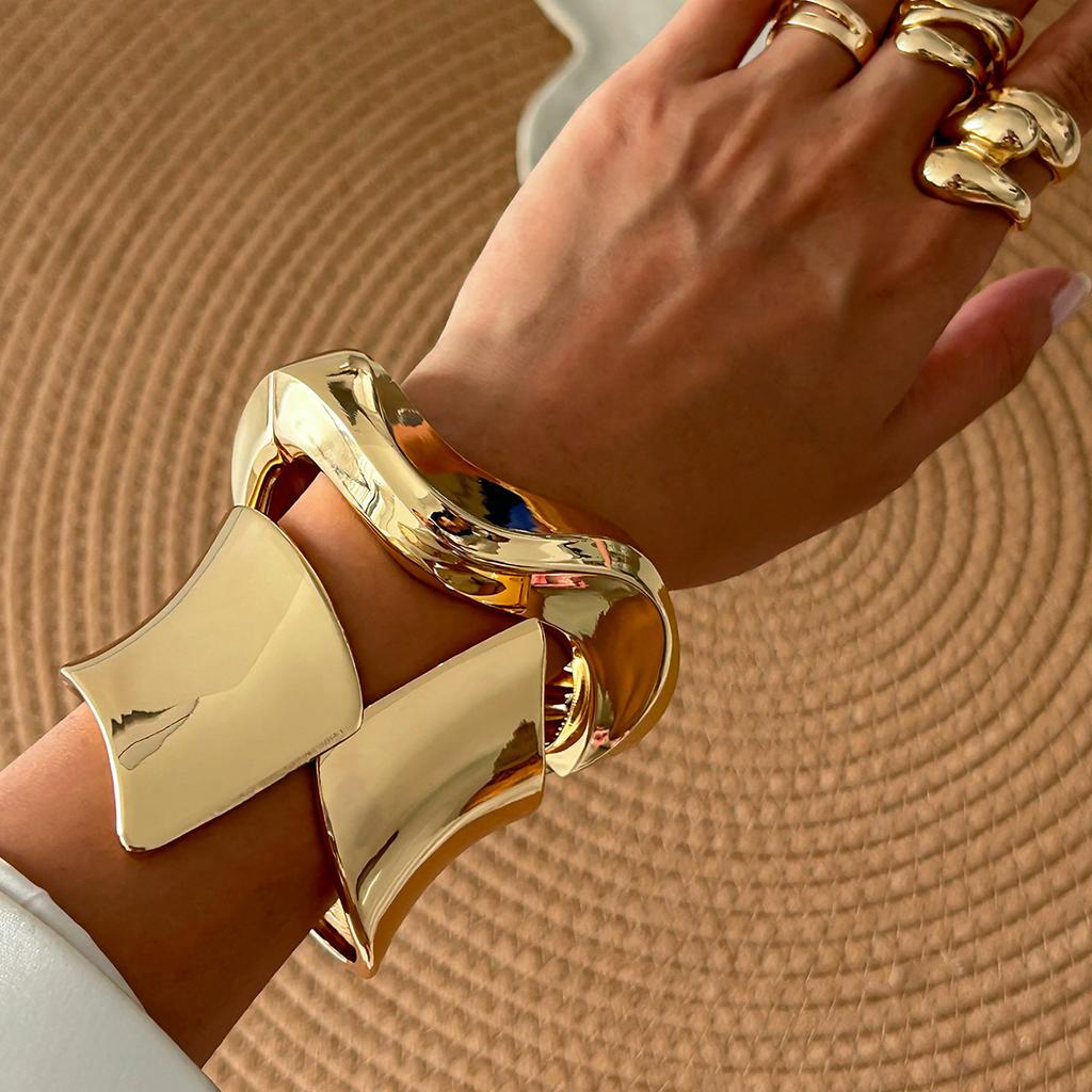 Fashion Geometric Metal Glossy Spring Bracelet Bracelet Design Sense Irregular Wave Opening Bracelet