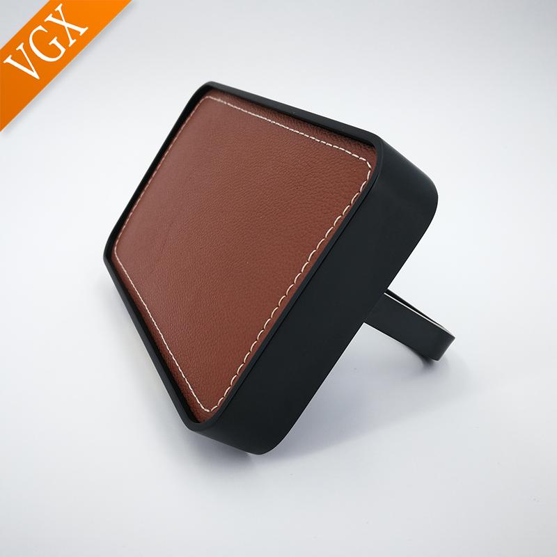 VGX Luxusní držák toaletního papíru s poličkou na telefon Role do koupelny Stojan na ubrousky Držák na zeď Příslušenství Zlatočerný chrom T2508