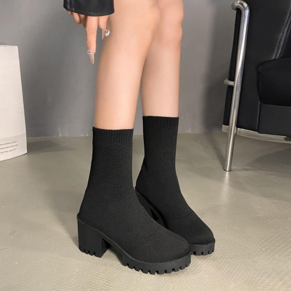 Spring And Autumn Short Boots Women'S Elastic Black Boots Fashion Round Toe Sexy Elegant Knitted Women'S Socks Boots
