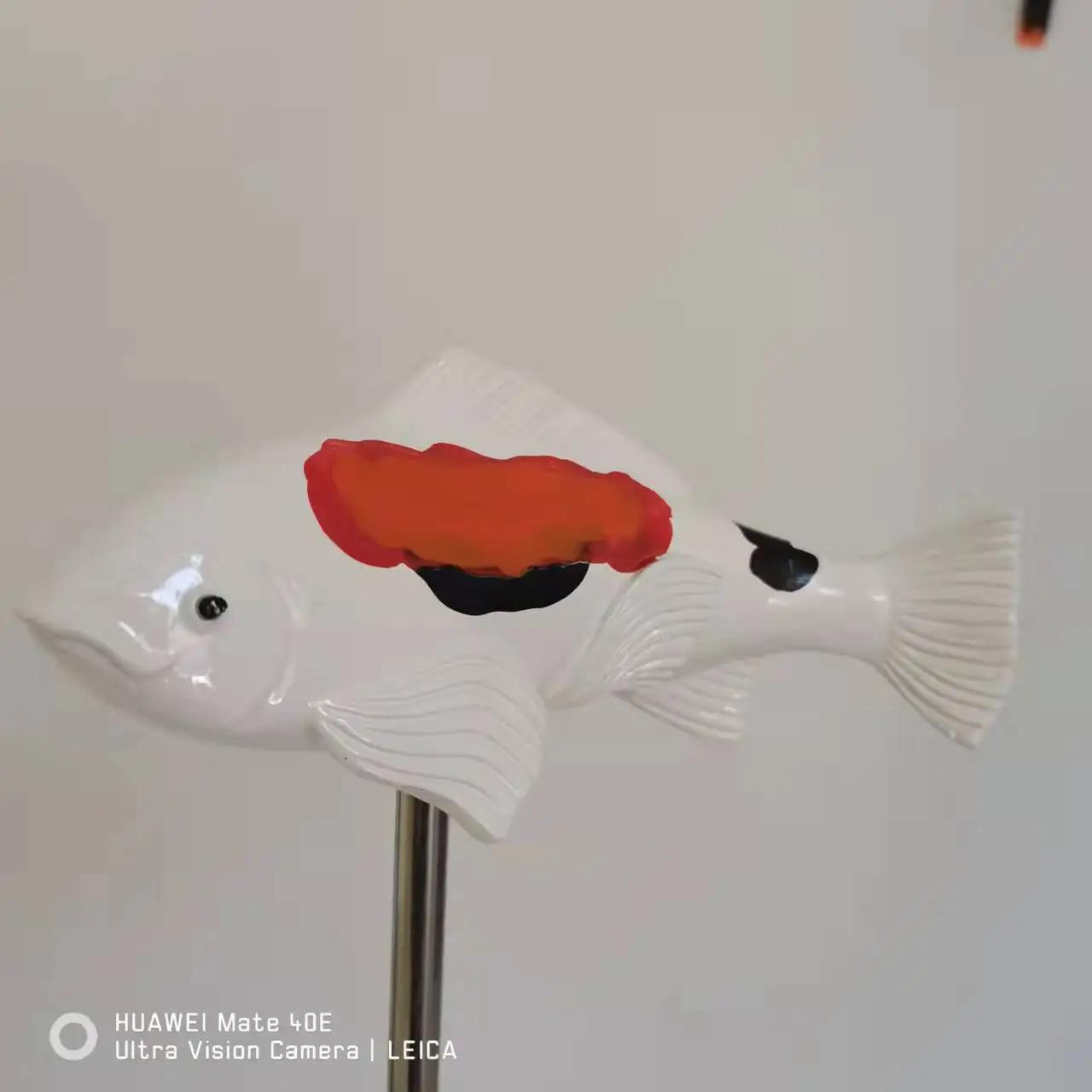 

1 шт. Керамические садовые поделки из смолы Koi, декоративные украшения для газона, разноцветные поделки из смолы для украшения двора F