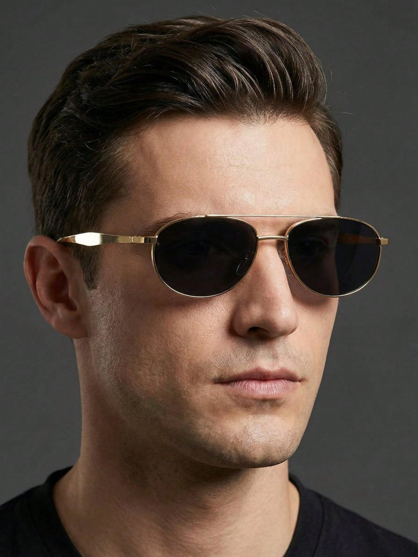 

Men s metal full-rim geometric frames, retro casual fashion glasses, suitable for daily commuting, outfit photos, outdoor vacati