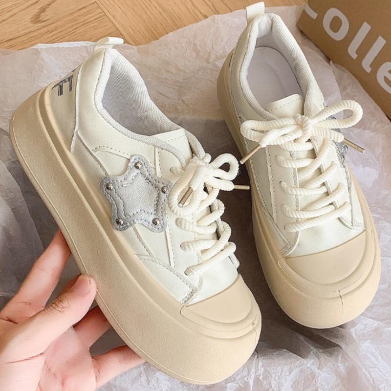 Fashion 2025 Star-Embellished Chunky Platform Sneakers Women Trendy Thick-Sole Casual Shoes, Versatile White Sneakers for Daily Wear