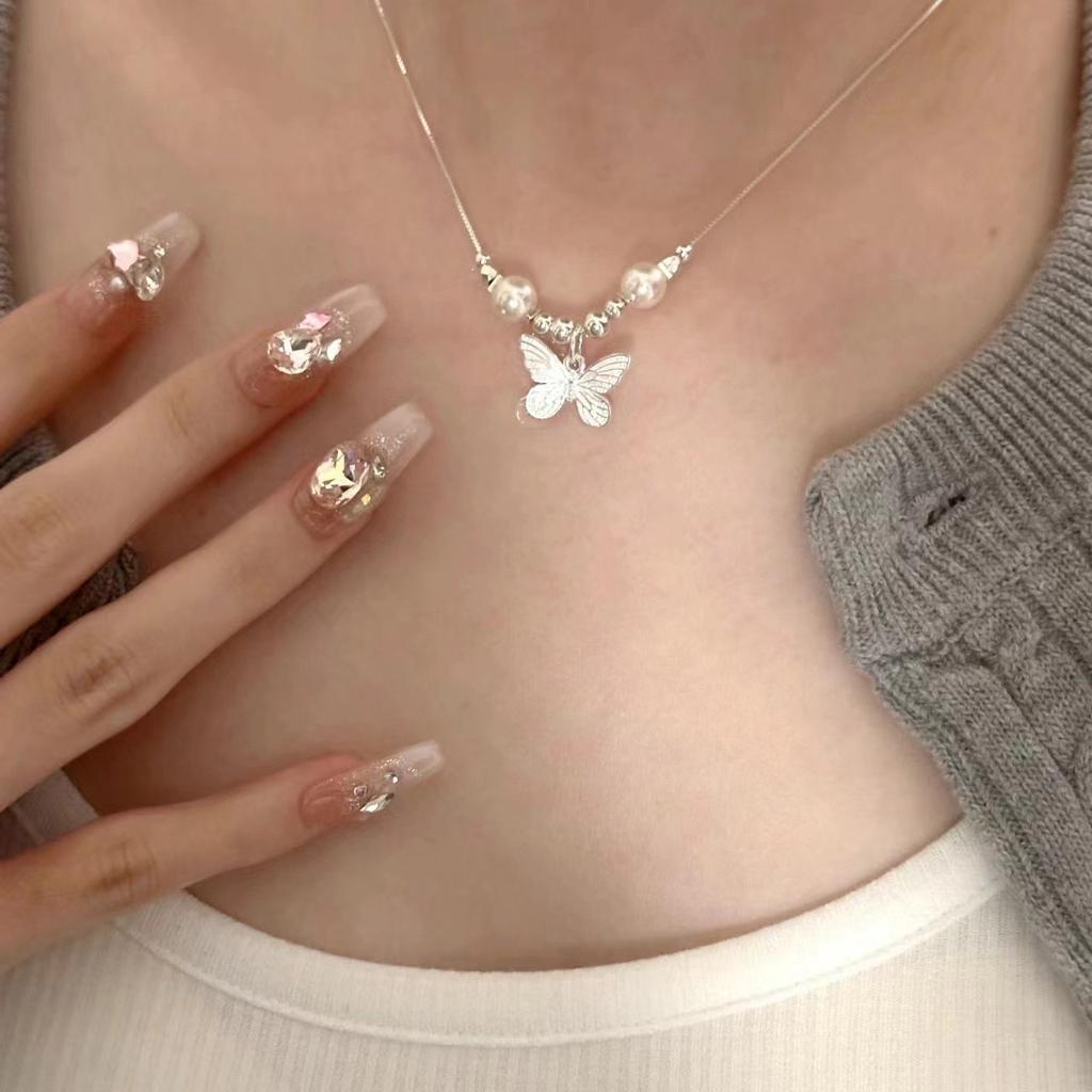 Butterfly Pearl Necklace Female Niche Design High-end Exquisite Collarbone Chain Gift Jewelry for Girlfriend