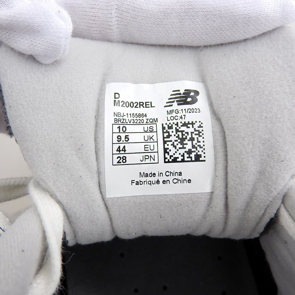 NEW BALANCE Men's Suede Low-Top Sneakers, Gray and Navy, 11" M2002REL shoes 28 Gray / navyUsed