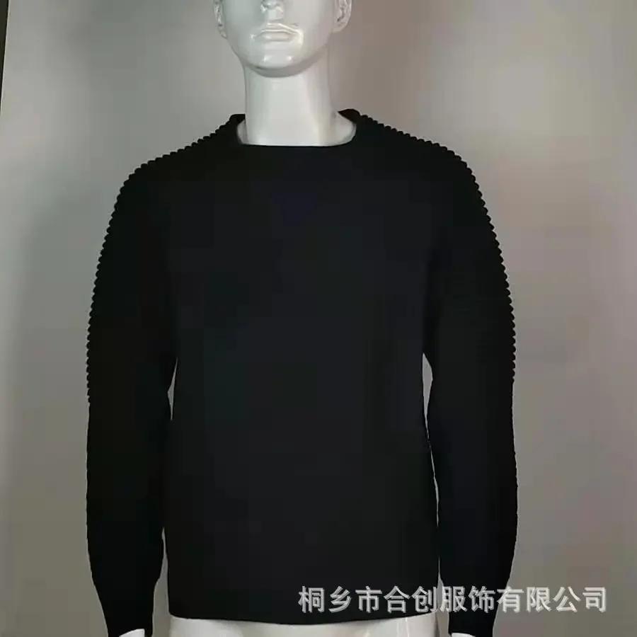 New Style Knitted Sweater for Young Men, Fashionable Solid Color Round-neck Long-sleeved Simple Sweater In Autumn and Winter