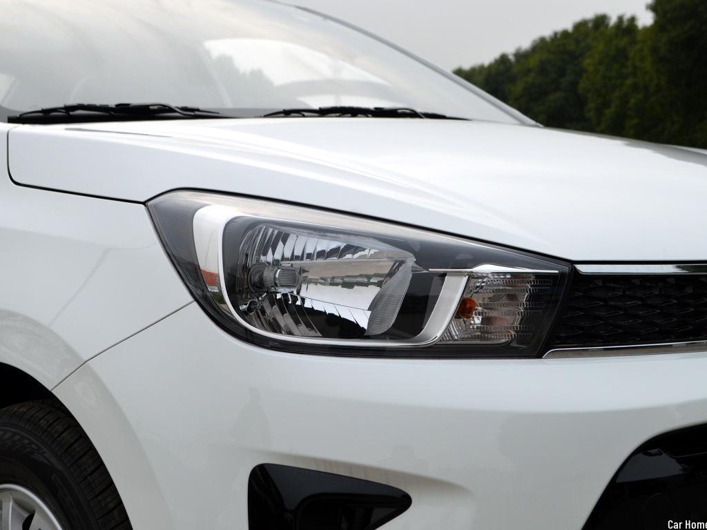 Huanchi Headlight Assembly 17-19 Models: Front Lighting Lamp Shell, Left/Right, Low/High Beam Lampshades.