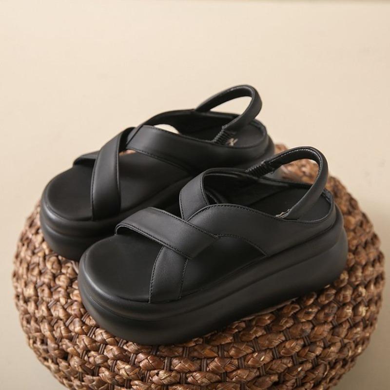 Thick soled simple comfortable round toe sandals for women's outdoor wear new summer versatile lightweight casual shoes