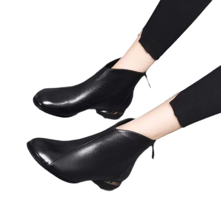 New fashion boots women's autumn and winter new fashion round head low heel rear zipper fashion short boots women