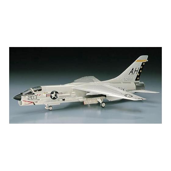 Hasegawa 1/72 US Navy/Marine Corps Carrier Fighter F-8E Crusader Plastic Model C9