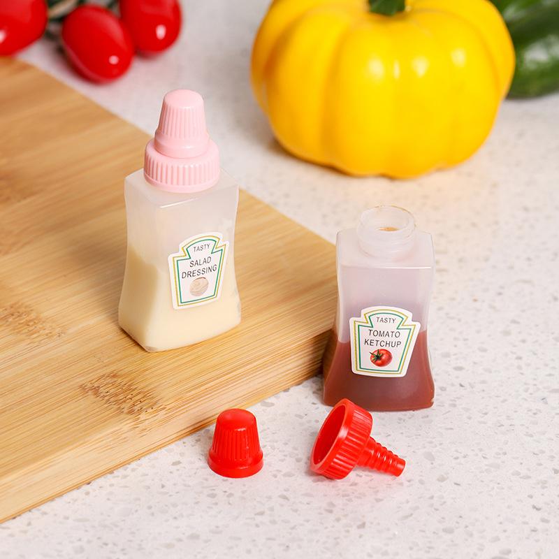1/2/4Pcs Mini Sauce Bottle Portable Salad Ketchup Honey Jars Bento Squeeze Bottle Seasoning Organizer Lunch Box Accessories