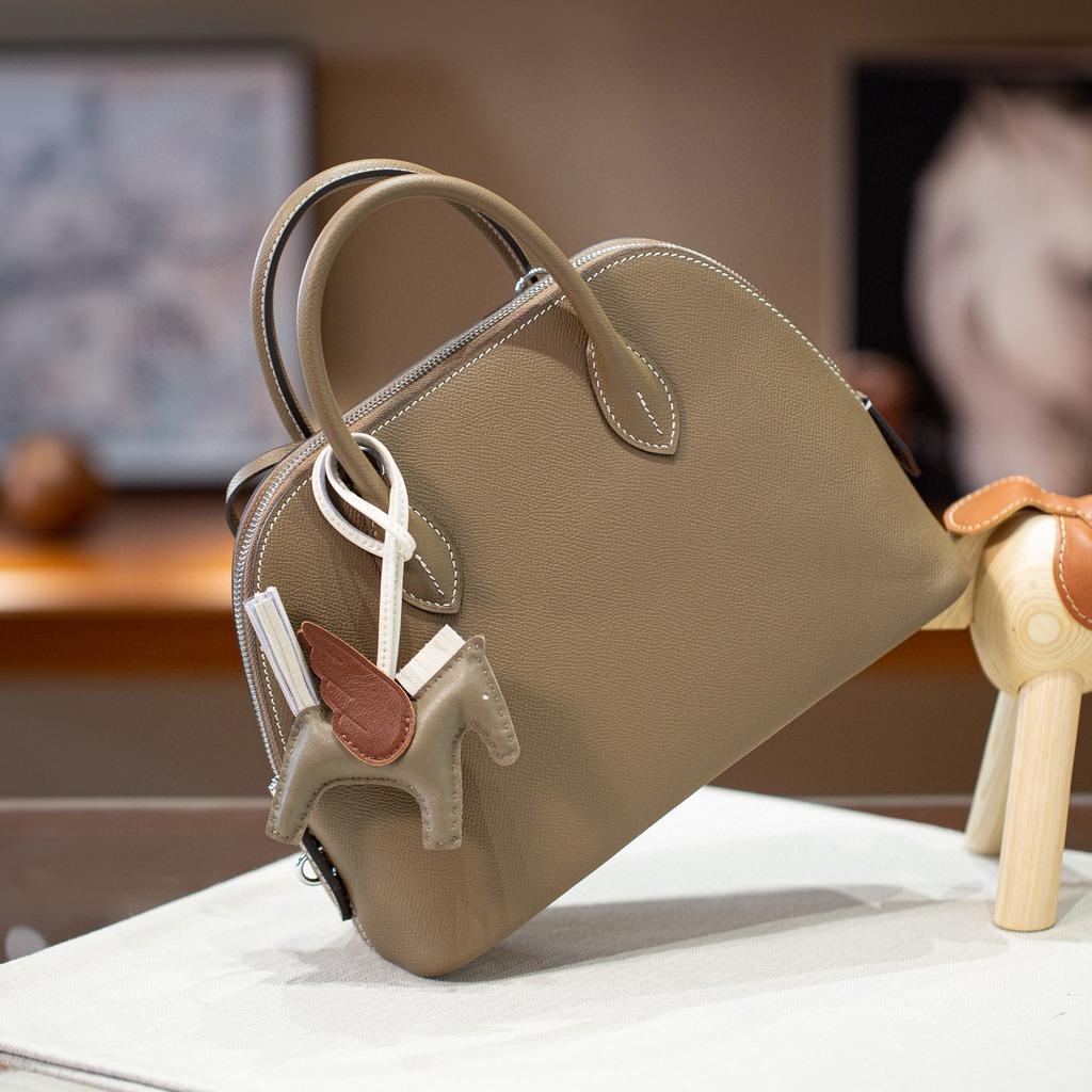 25cm Ep Handheld Leder Schutzhülle für Bälle Hochwertiges Echtleder Achseltasche Tragbare Einzel-Schulter-Handtasche Damen