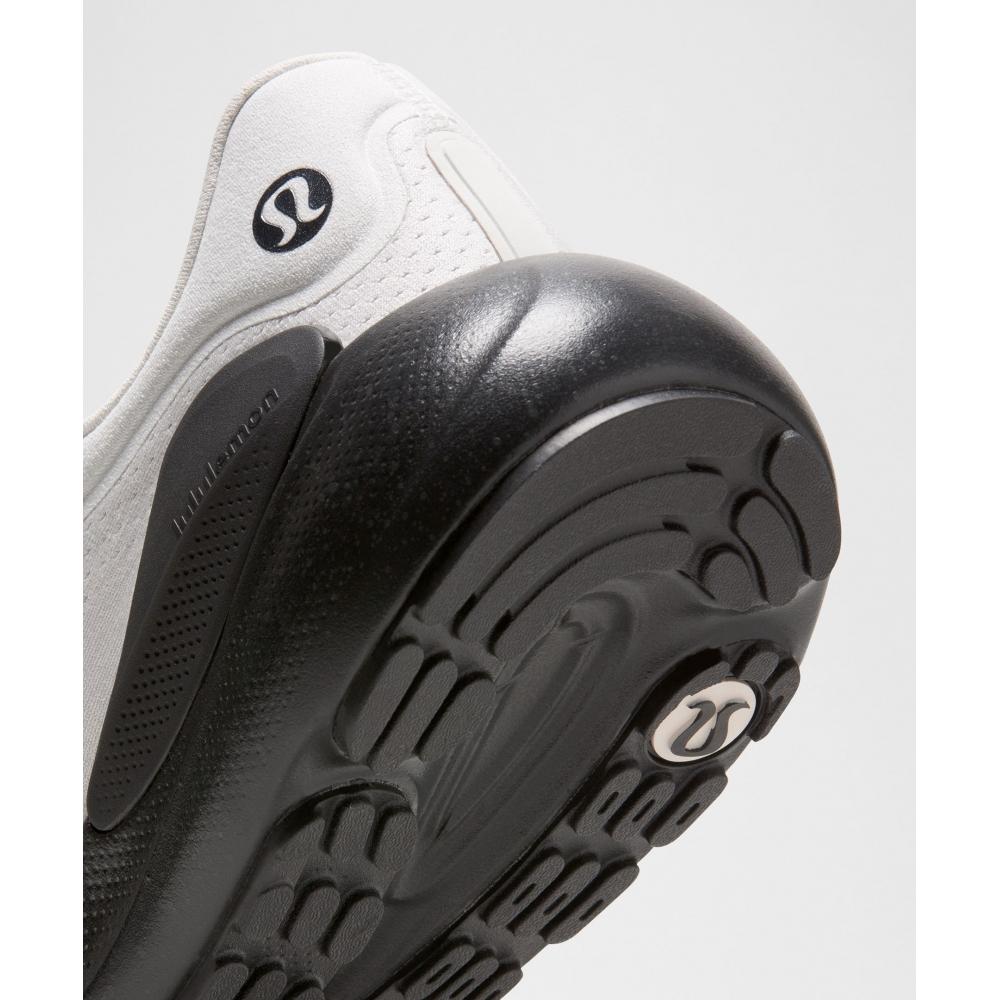 Lululemon Men S Beyondfeel Running Shoe Light Vapor Black Black