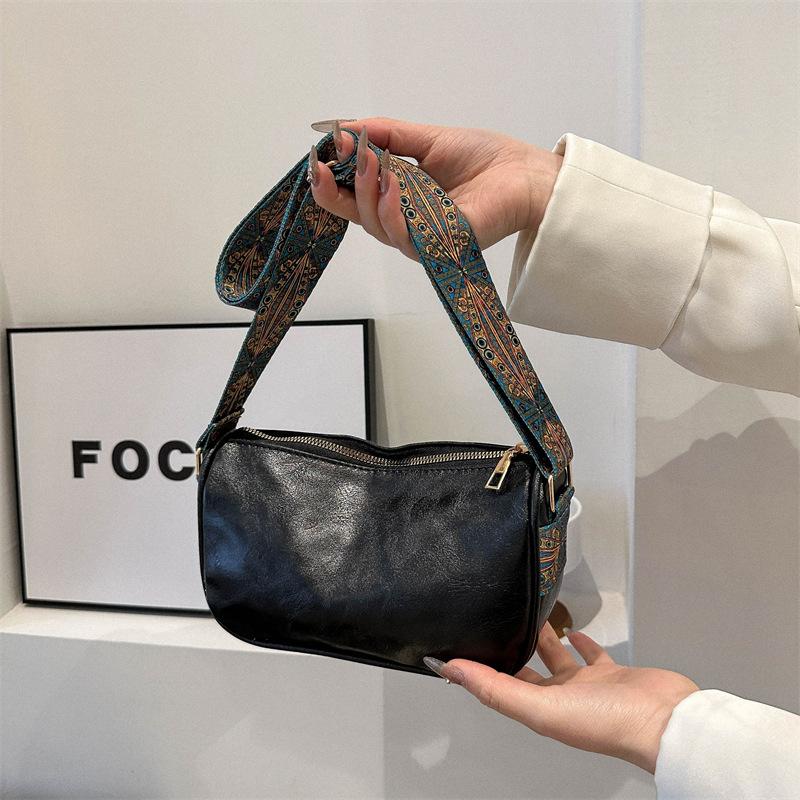 Women'S Bag Fashion Small Square Bag Niche Versatile Shoulder Bag Simple Solid Color Messenger Bag