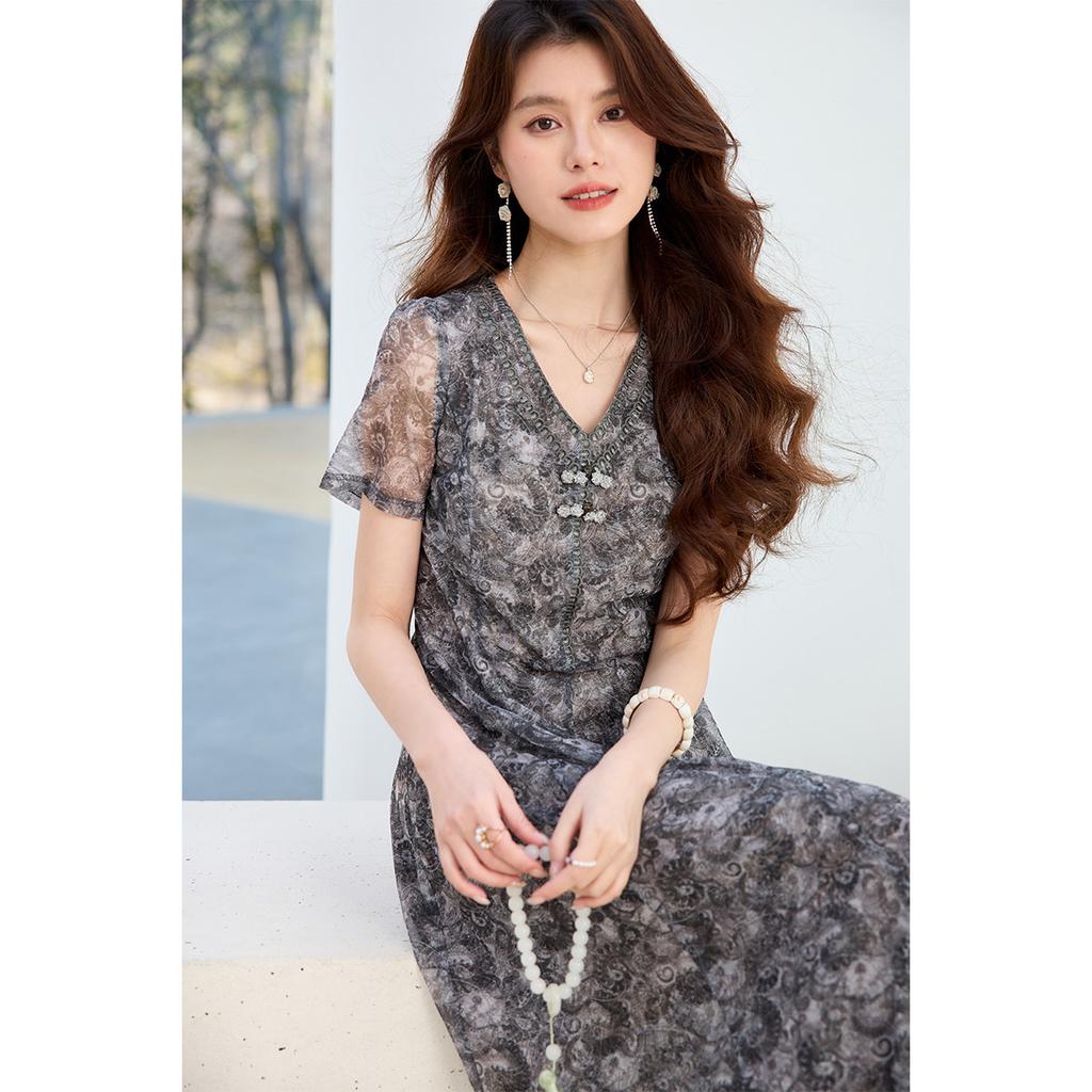 26 year new summer high-end Chinese style V-neck mid length skirt with a high-end feel and slimming short sleeved skirt A-line skirt dress