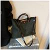 IELGY Woolen Bag Large Capacity Autumn Winter All-Match Plaid One-Shoulder Portable Commuter Tote Bag