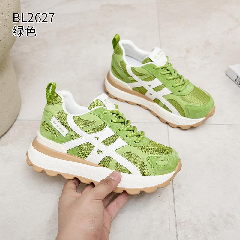 Casual moral training shoes New in spring and autumn New heightened platform, light and comfortable leather Forrest Gump shoes