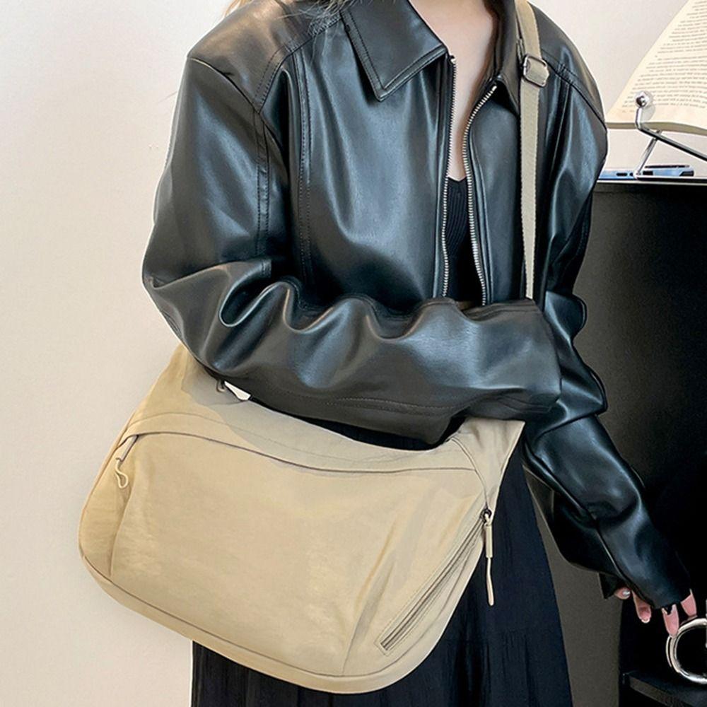 Large Capacity Sports Crossbody Bag Korean Style Dumpling Bag Nylon Shoulder Bag  School/Office
