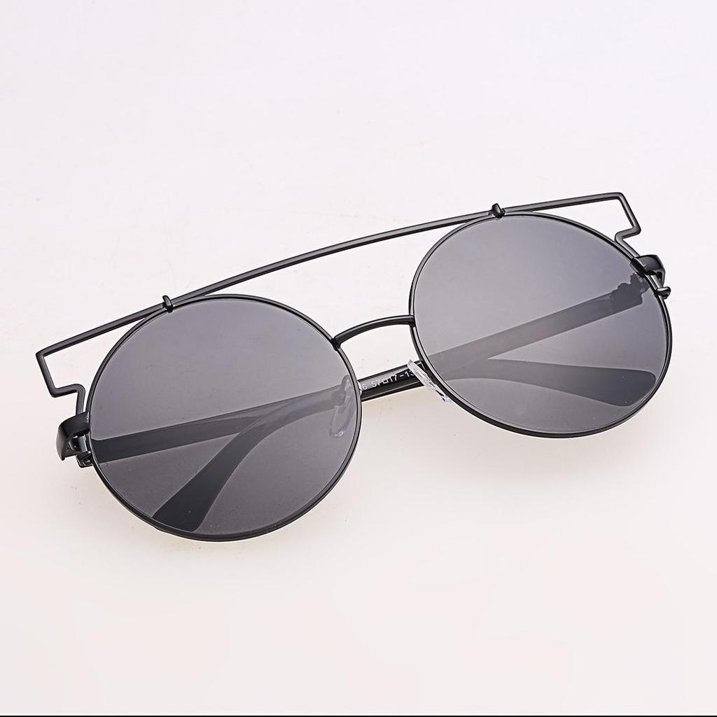 metal frame round lens sunglasses