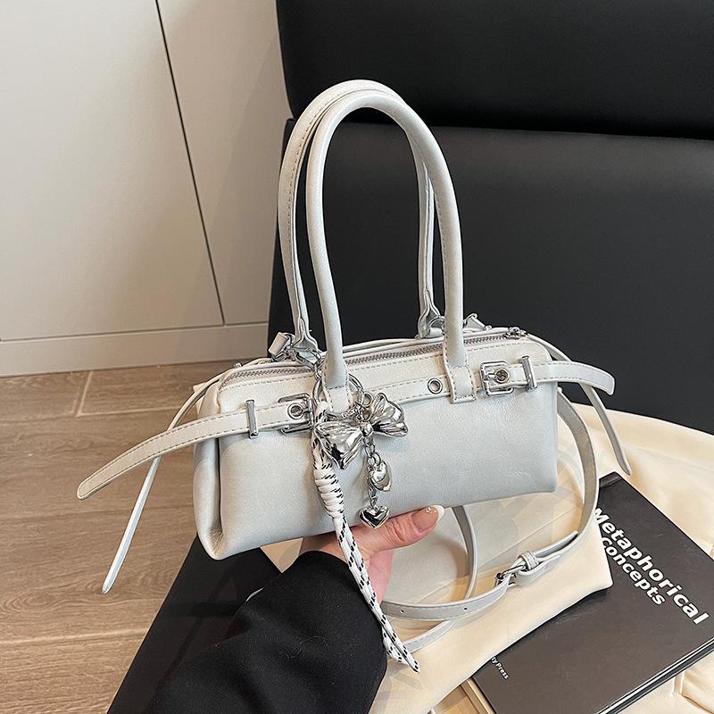 High sense super hot small bag women 2025 new fashion versatile messenger bag fashion popular portable Boston bag