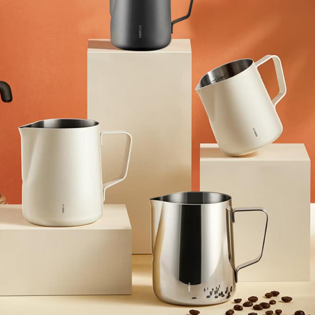 SIMELO Coffee Art Latte Art Pitcher, 304 Stainless Steel Pointed Spout Coffee Cup, Milk Frother Cup, 600ML with Scale