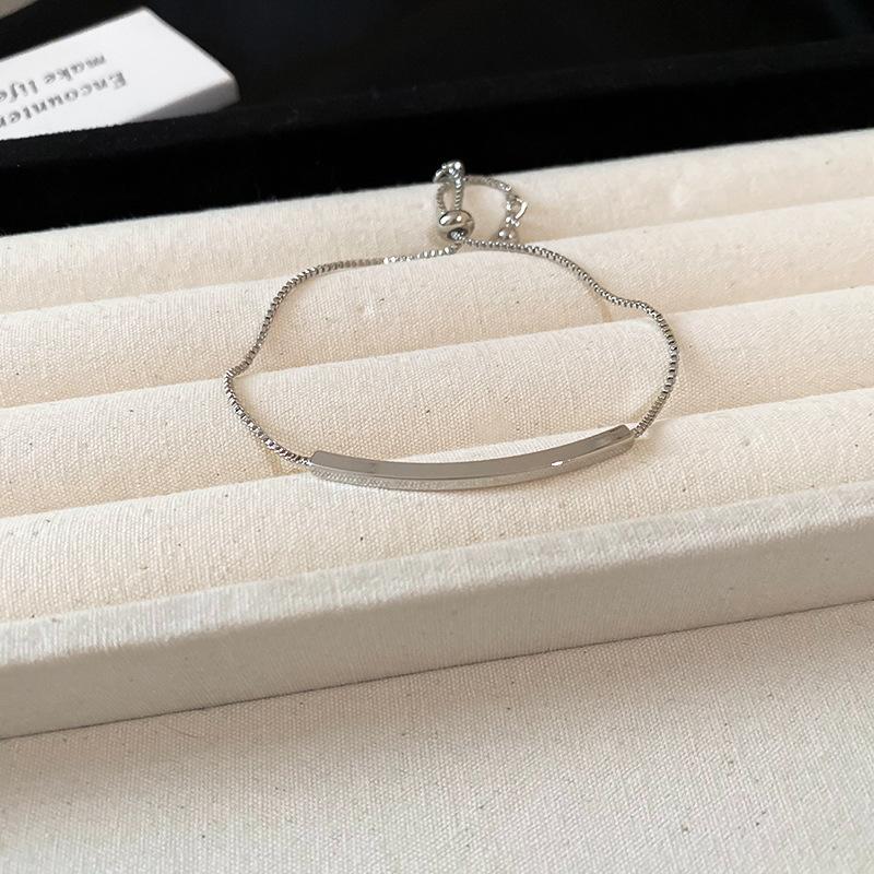 French temperament cold wind zircon star pearl bracelet light luxury bracelet sweet versatile jewelry