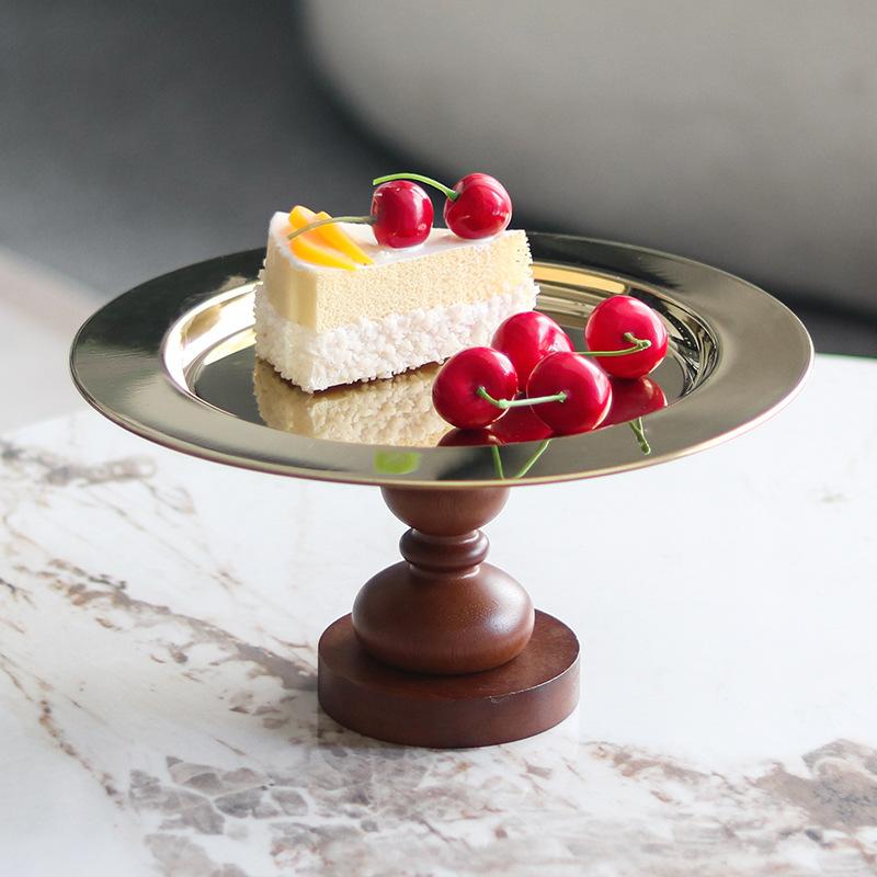 Vintage Metal Solid Wood Base Fruit Bowl Round Gold Storage Tray High Dried Fruit Dessert Plate Home Countertop Decorative Plate