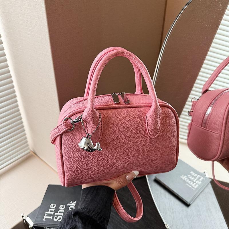High-end niche bag women's summer new models, popular messenger bags, casual portable pillow bags