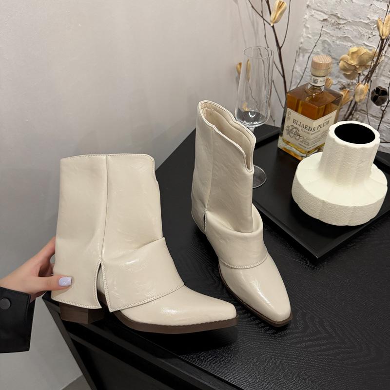 French Pointed White Simple Thick Heel Small Square Head Women's 2025 Autumn New Short Boots Retro Thick Heel Martin Boots