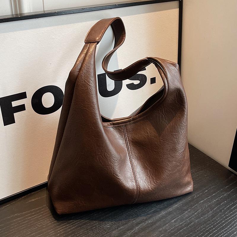 

Women s 2025 Retro Tote: Large Capacity Fall/Winter Shoulder Bag - Mother-Child Design