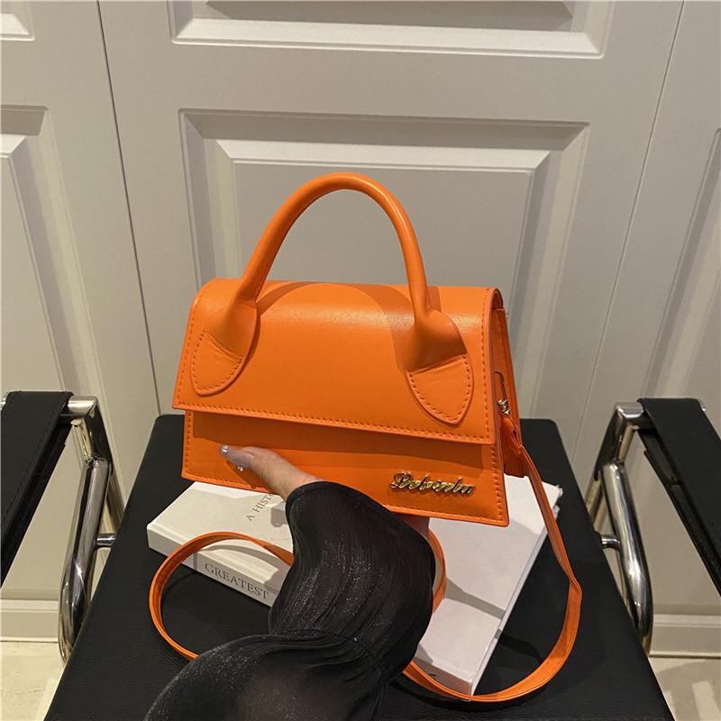 Sommer 2025: Neue Nischen-Design-Schultertasche – Trend in diesem Jahr: Beliebte kleine quadratische Messenger-Tasche für Damen