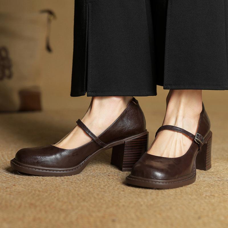 Bequeme Dickabsatz Schnalle Leder Freizeit Damen kleine Lederschuhe neu schwarzes Leder Einzelne Schuhe Damen Kopf große Größe mittlerer Absatz