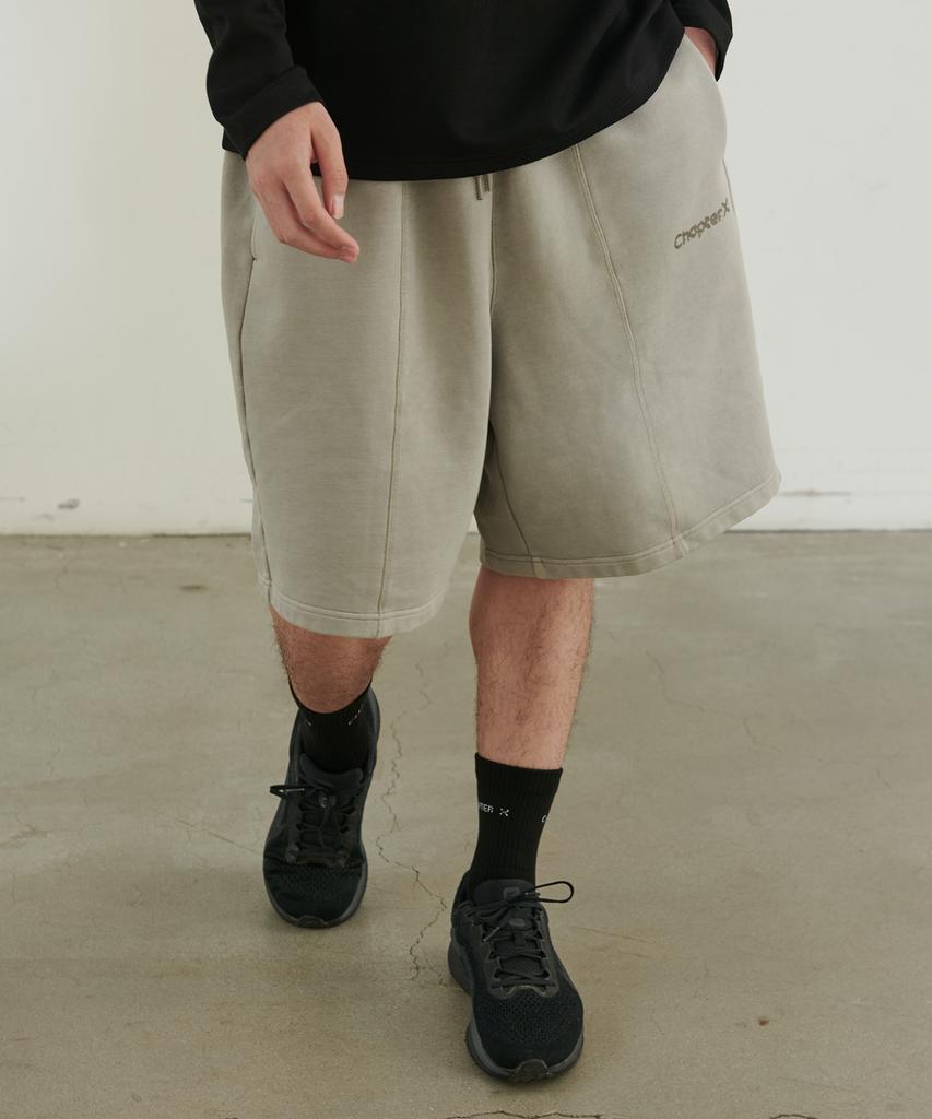 Chaebteoegseu Pigment Wide Bermuda Shorts (Grey)