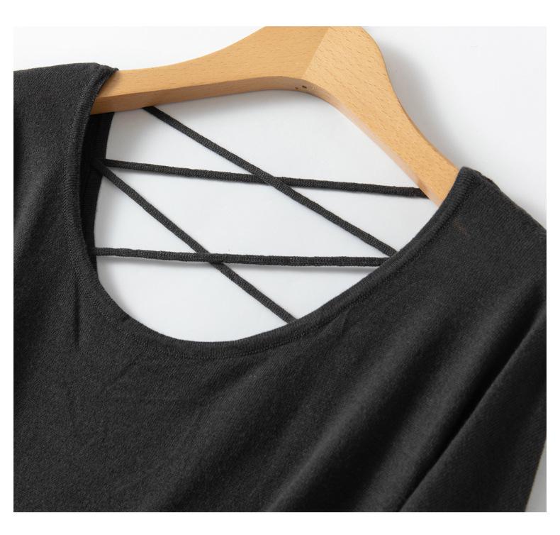 Women's Backless Knitted Pullover: Large, Round Neck, Long Sleeve, Oversized Wool Sweater