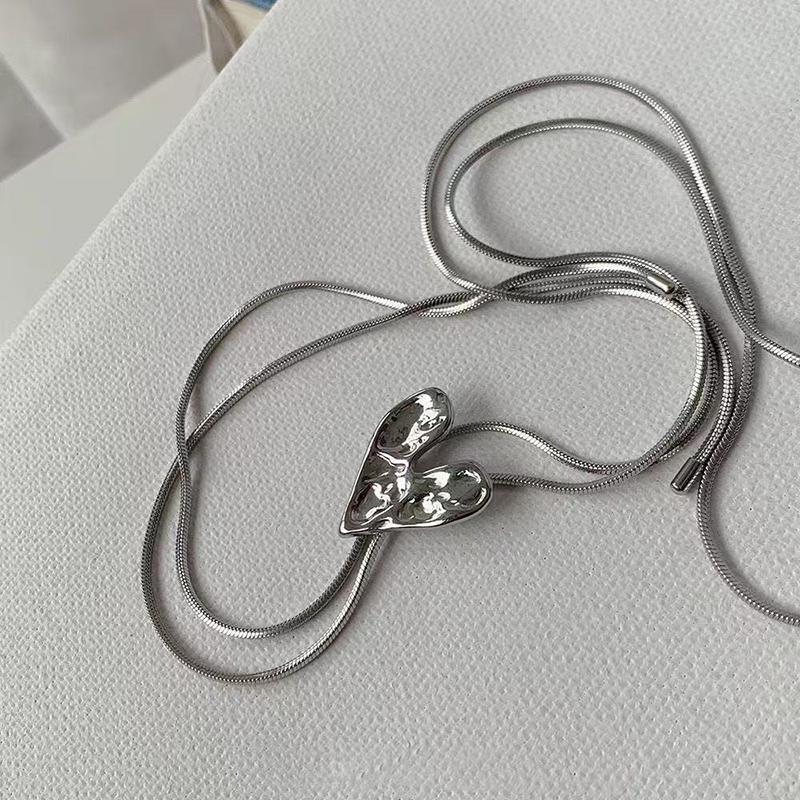 Summer Fashion Irregular Love Sweater Chain Adjustable Titanium Steel Snake Chain Long Sweater Chain Necklace Jewelry