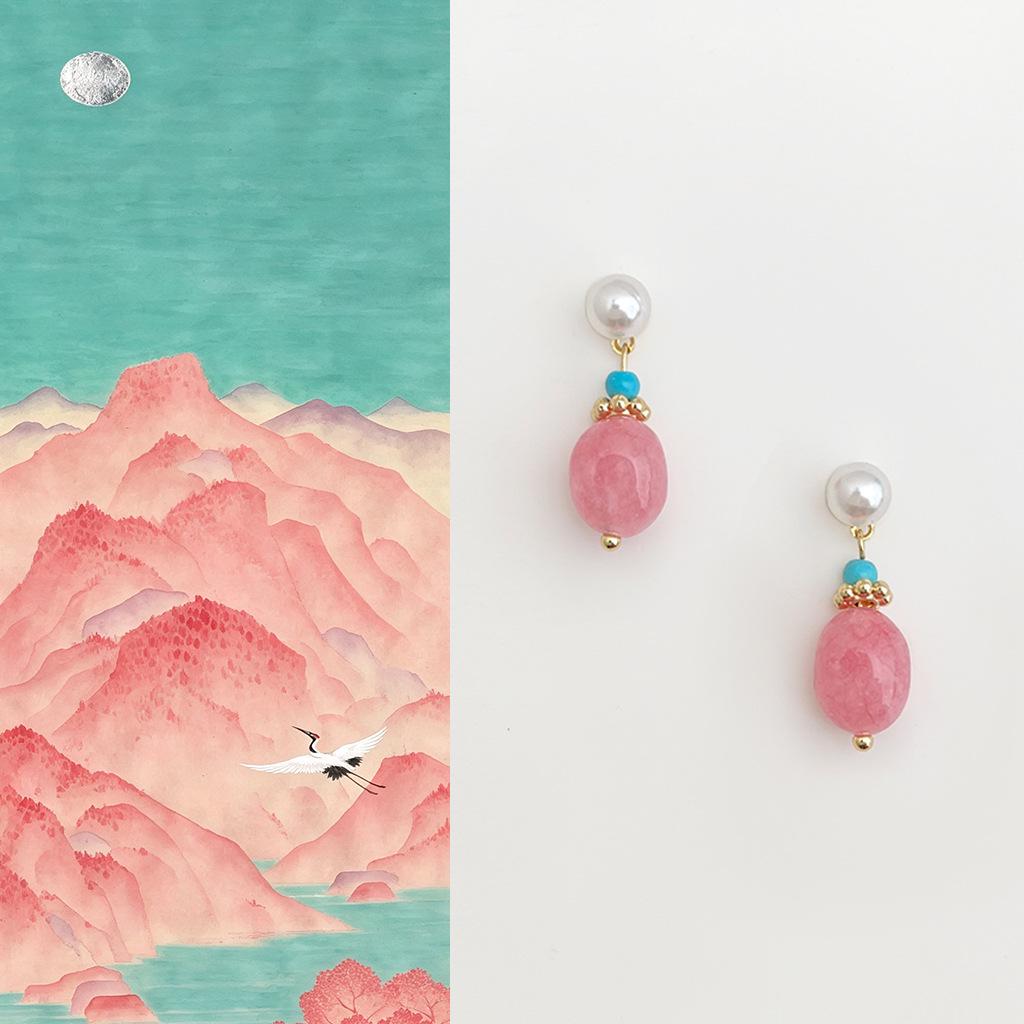 Strawberry Crystal Pearl Stud Earrings - Fresh & Artistic, Elegant Style