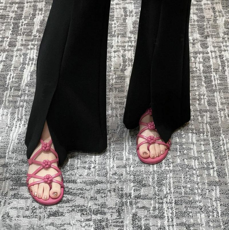 Small Camellia Flat Sandals For Women Hollowed Out Roman Shoes Designer Sandals For Students Sandals For Casual Women Sandals