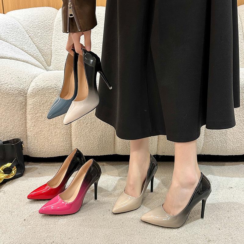 Fashion African Woman Shoe High Heels Pointed Toe 2025 Patent Leather Sexy Pump Work Dress Professional Burgundy Spikes Latest Beige Cro