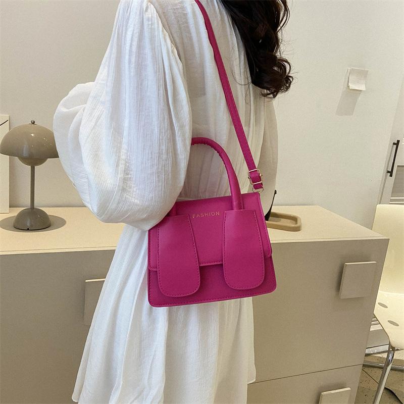 Casual Simple Portable Small Square Bag 2025 Summer New Fashion Fashion Messenger Bag This Year Popular Solid Color Women's Bag