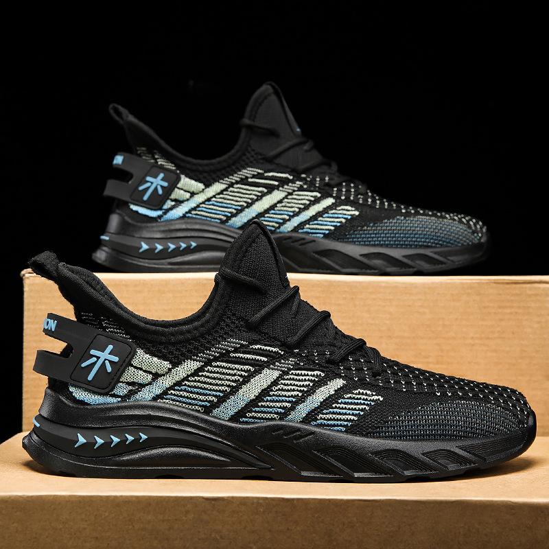 

Flying woven men s shoes summer new breathable sports casual shoes mesh labor insurance shoes versatile soft-soled coconut shoes 44 чёрный
