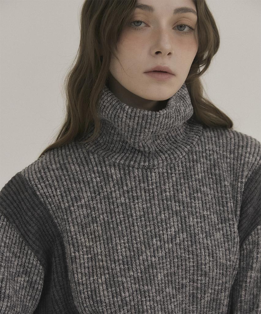 Eoboneoseu Panel Turtleneck Pullover [Grey]