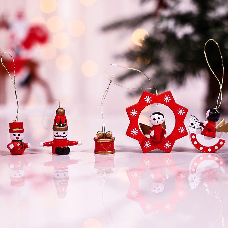 Wooden Christmas Pendant Gift Box with Christmas Gifts Gift Train Hanging Decorations Christmas Tree Decorations