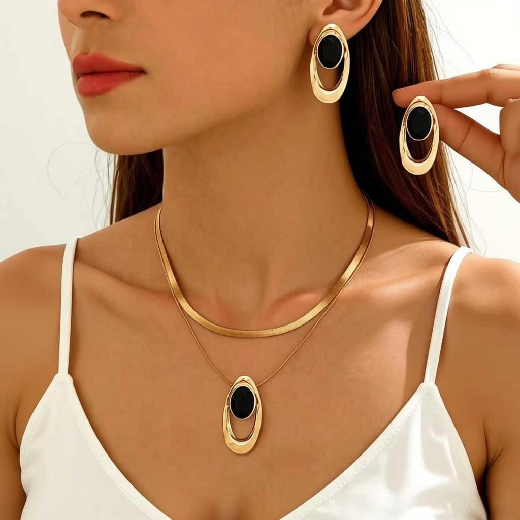 European and American Hot-selling Fashion Versatile Simple Niche Oval Geometric Stud Earrings Necklace Ring Set