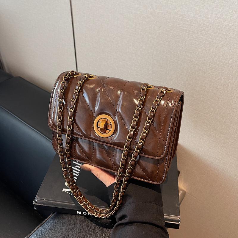 Rhombus Chain Bag Women's New Popular Versatile Shoulder Messenger Bag High-end Commuter Small Square Bag