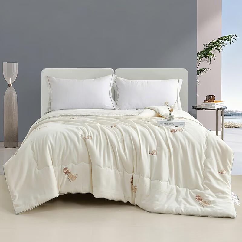 Grace All-Season Fiber Quilt