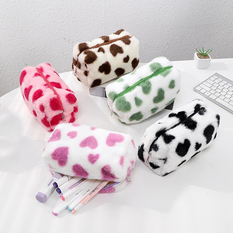 Cute Plush Cosmetic Bag Colored Love Pattern Makeup Organizer Storage Pouch Travel Portable Zipper Makeup Bag Large Pencil Case