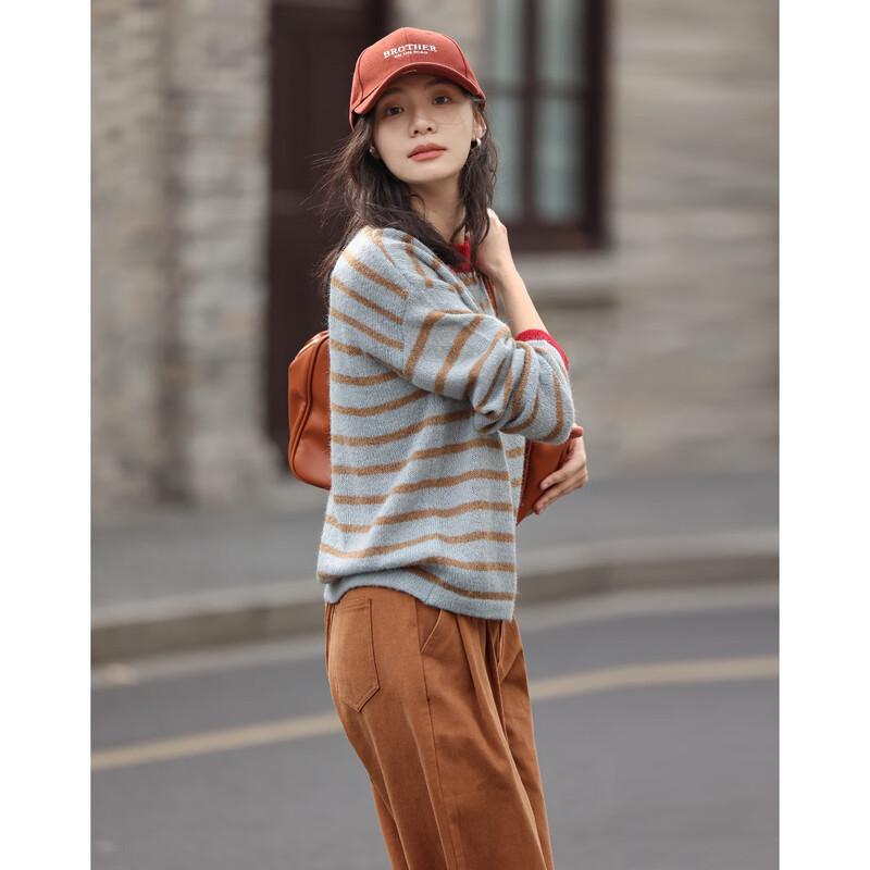 Demana Women's Contrast Stripe Knit Sweater