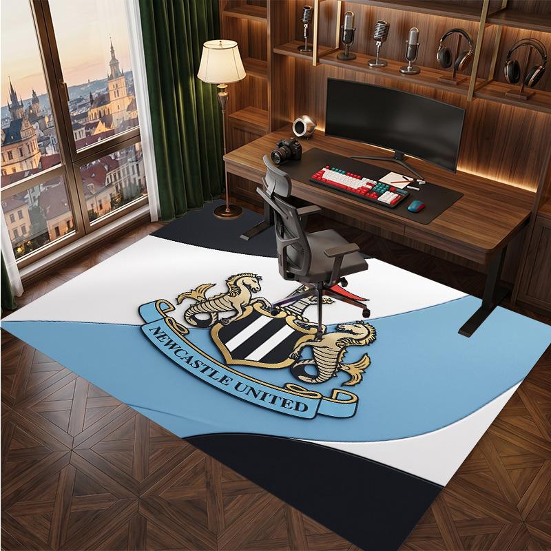 Tappeto in Velluto di Cristallo con Stampa di Calcio del Newcastle United, Comodo Assorbente d'Acqua Antiscivolo Tappeto per Pavimento Interno